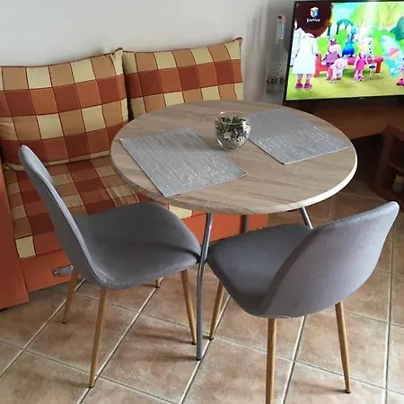 Dijana Appartement *