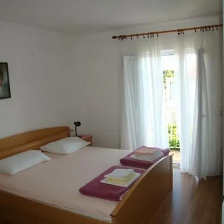Dijana Appartement *