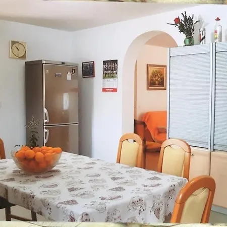 Dijana סופטאר